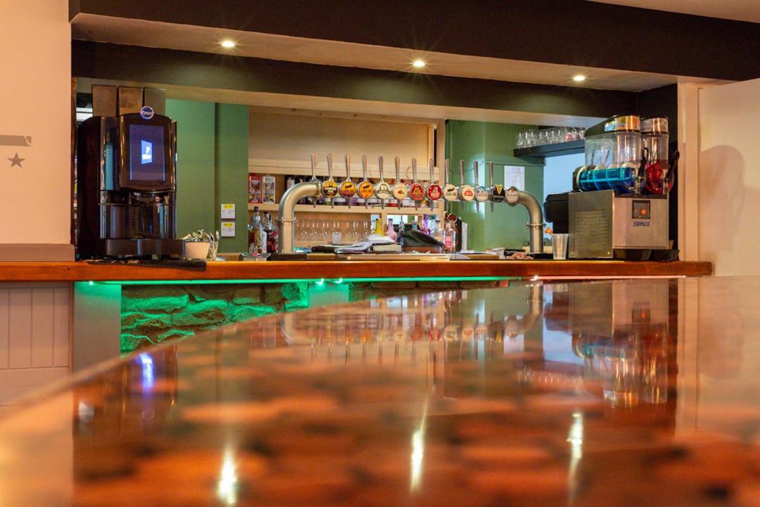 Hampton Hotel & Restaurant Лландріндод-Веллс Екстер'єр фото