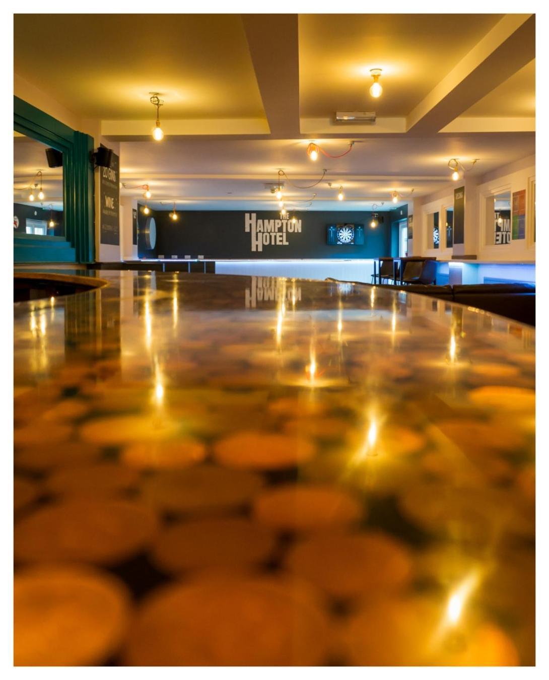 Hampton Hotel & Restaurant Лландріндод-Веллс Екстер'єр фото